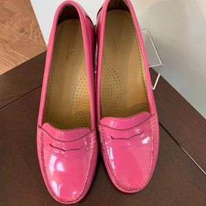 NEW! Bass Weejuns Hot Pink Patent Leather sz8